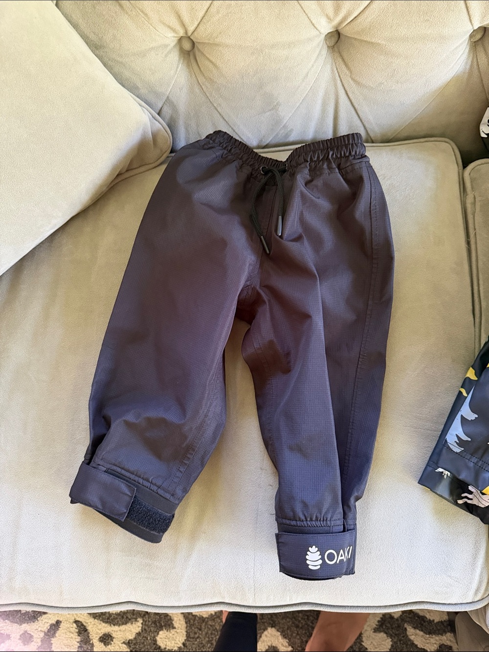 OAKI Black and Green lined Kids' rain Jacket and pants - Picture 5 of 6